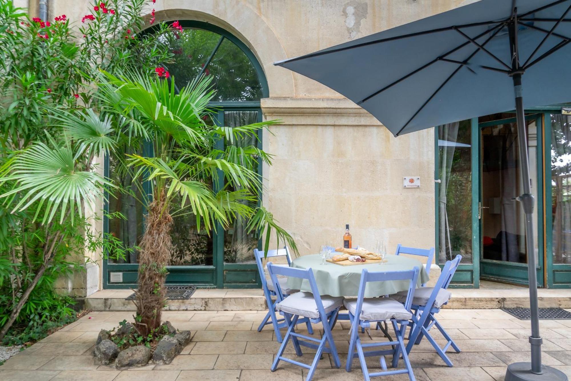 Couvent Des Ursulines: Historic Pezenas Retreat for Families and Groups Villa Exterior photo